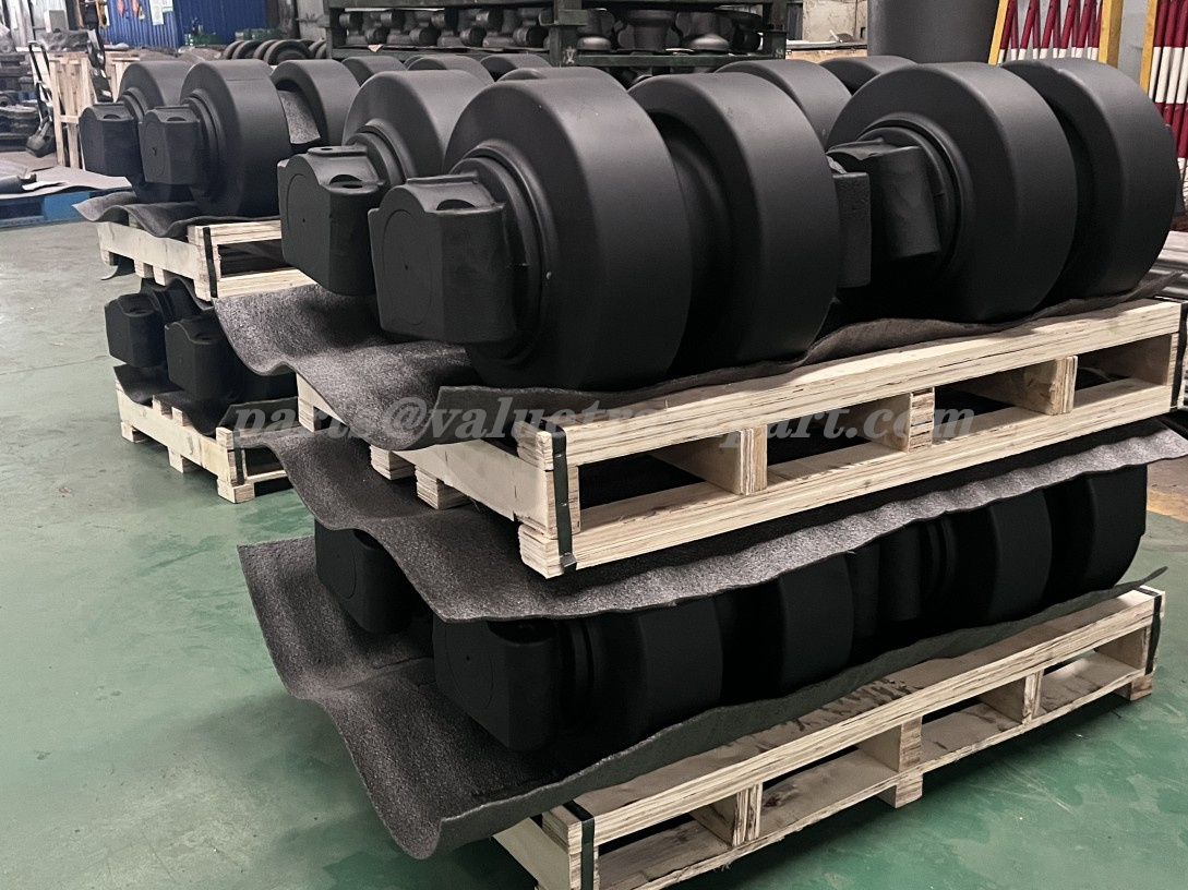 bottom roller for crawler crane undercarriage parts.jpg