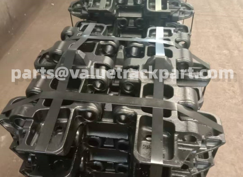 Zoomlion QUY70 crawler crane track shoe.jpg