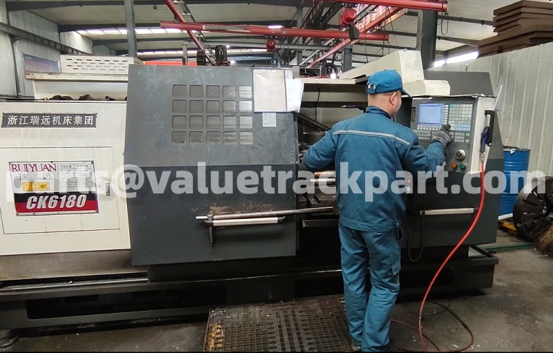 crawler crane undercarriage parts .jpg