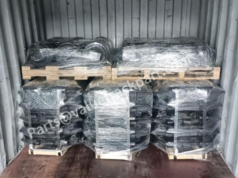 SANY SCC550E crane undercarriage parts shipping photo.jpg
