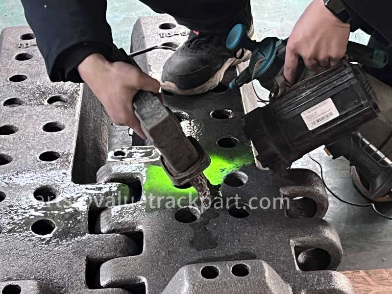Kobelco CKL1350I Crawler Crane Undercarriage Parts Magnetic Particle Testing.jpg