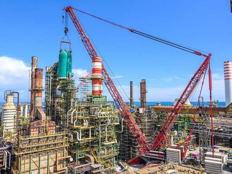 Lattice boom crane.jpg