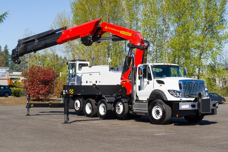Articulated boom cranes.jpg