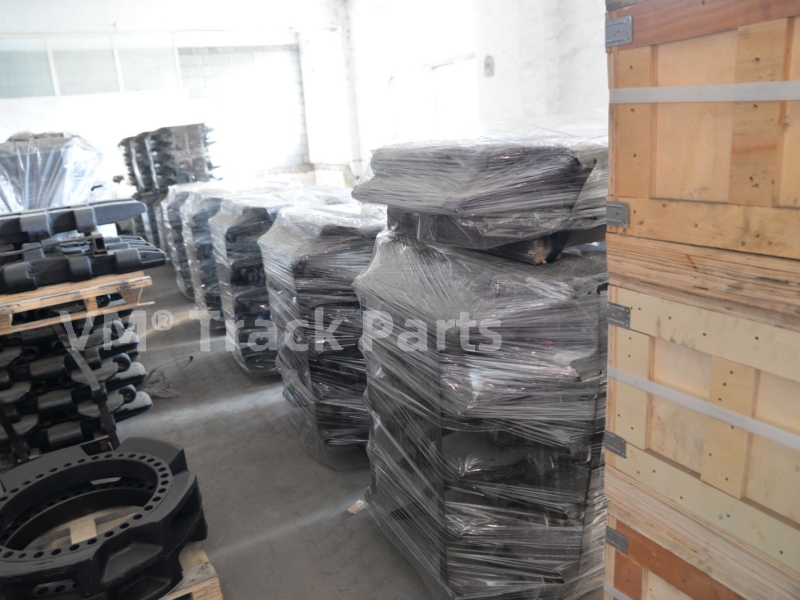 IHI CCH2800 Crane Undercarriage Parts.jpg