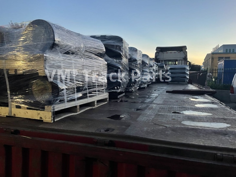 IHI CCH 2800 Crane Undercarriage Parts Delivery.jpg
