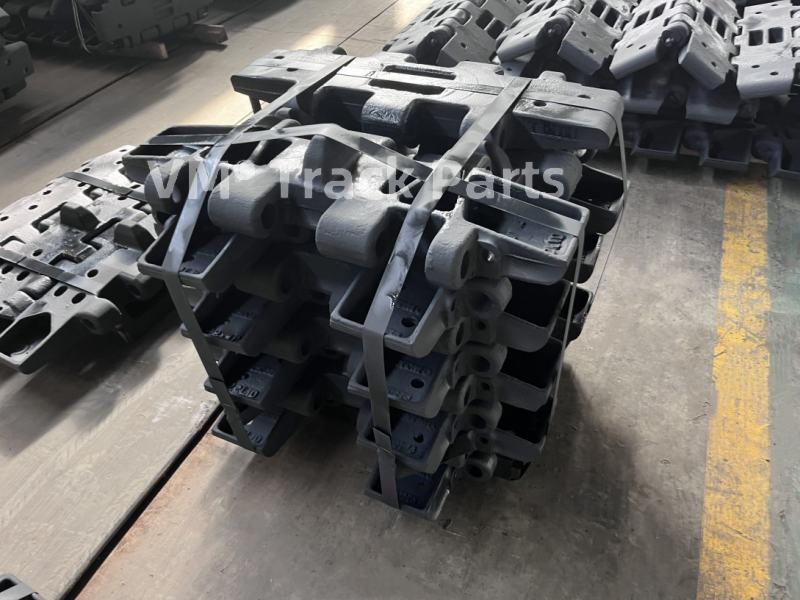 XCMG QUY220 track shoe.jpg