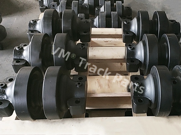 XCMG QUY220 Lower Roller.jpg